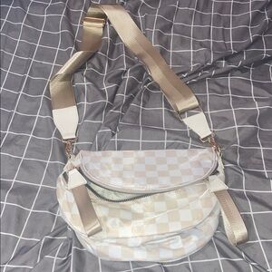 Stylish Checkered Shoulder Bag